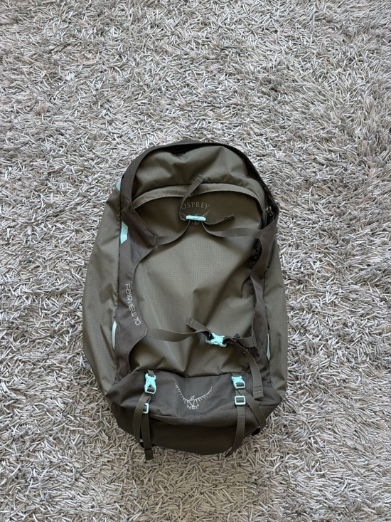 OSPREY Handbags - Fairview 70L Travel Backpack in Green Olive / Blue Authentic❤️